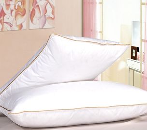L'hôtel de coton d'Or-Tuyauterie font varier le pas vers le bas de l'oreiller, oreillers lavés qui respecte l'environnement en gros