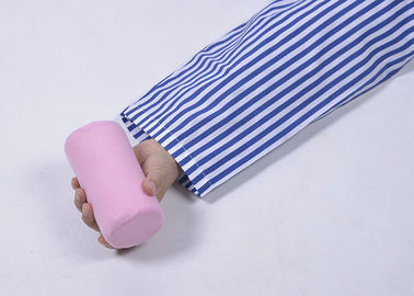 Protection confortable de repos de main de tissu imperméable d'unité centrale pour le patient cloué au lit