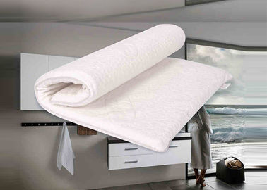 OEM aucun tapis de bain mous de mousse de mémoire d'innovations de sommeil de glissement 70*50cm