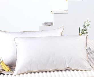 L'hôtel de coton d'Or-Tuyauterie font varier le pas vers le bas de l'oreiller, oreillers lavés qui respecte l'environnement en gros
